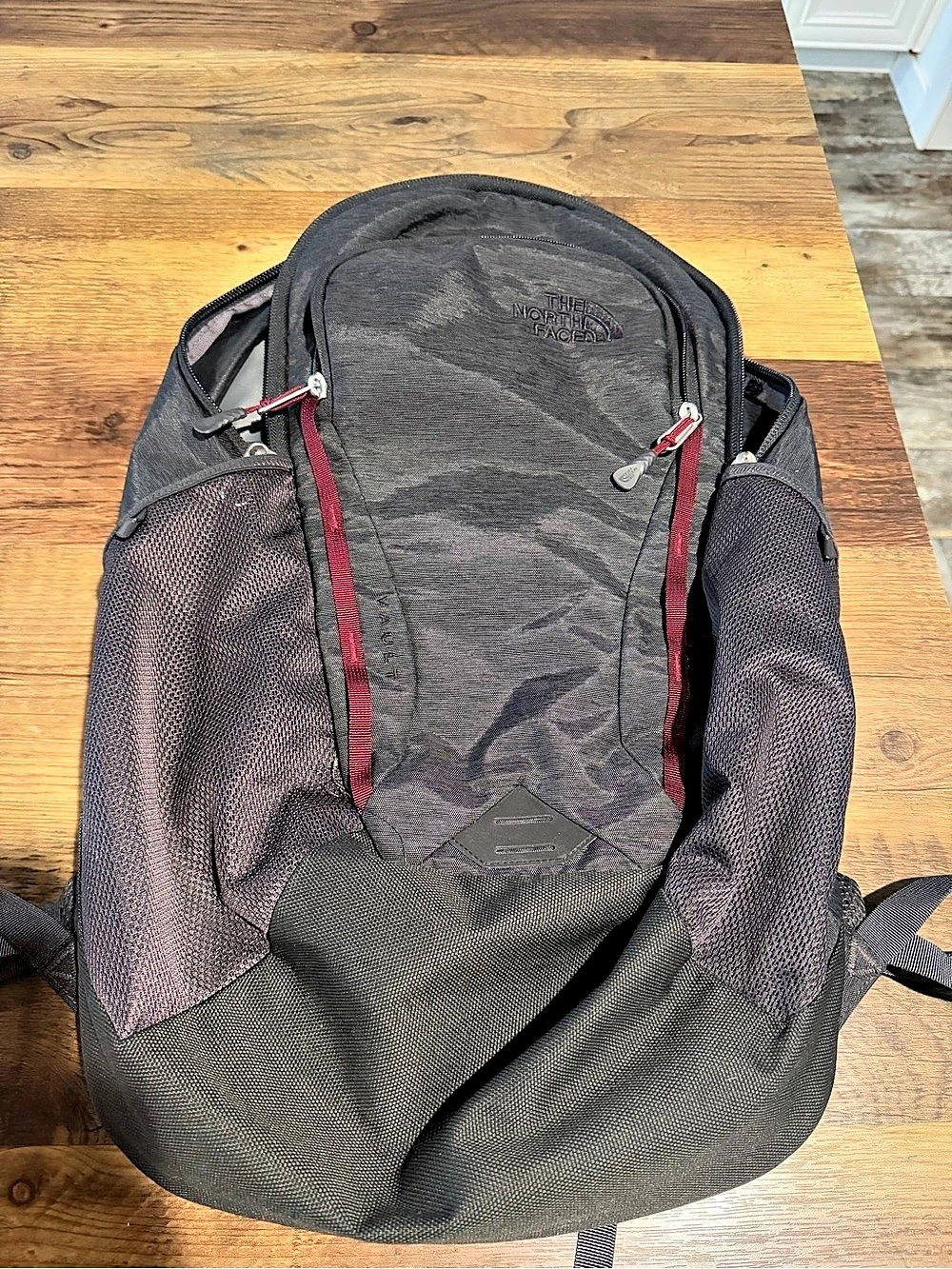 The North Face Vault Backpack Black & Gray